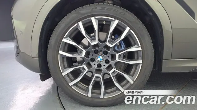 BMW X6 2024 — 25 497 км, светло-золотистый, Корея — под ключ — фото 5