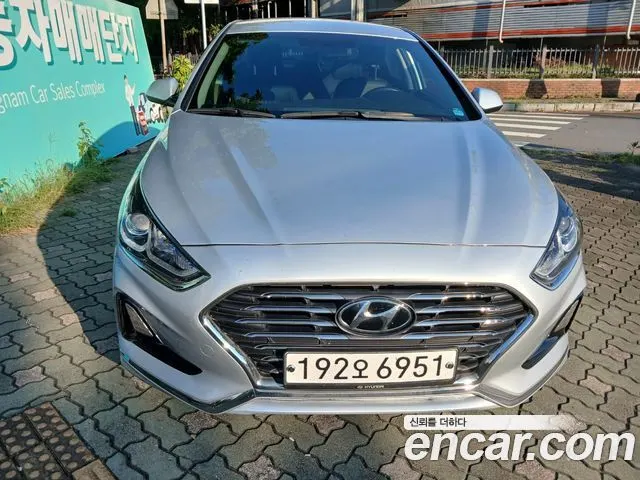HYUNDAI SONATA 2019 — 199 920 км, серебристый, Корея — под ключ — фото 11