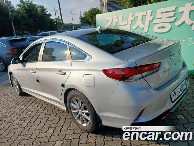 HYUNDAI SONATA 2019 — 199 920 км, серебристый, Корея — под ключ — фото 4