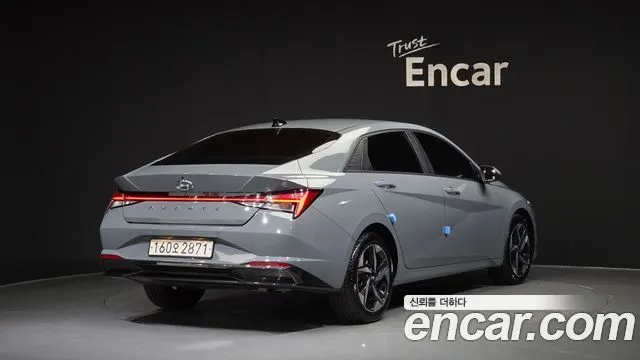 HYUNDAI AVANTE HYBRID 2022 — 104 458 км, серебристо-серый, Корея — под ключ — фото 2