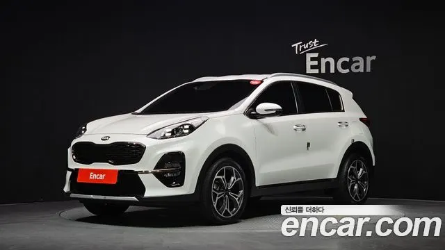 KIA SPORTAGE THE BOLD 2019 — 54 359 км, белый, Корея — под ключ — фото 1