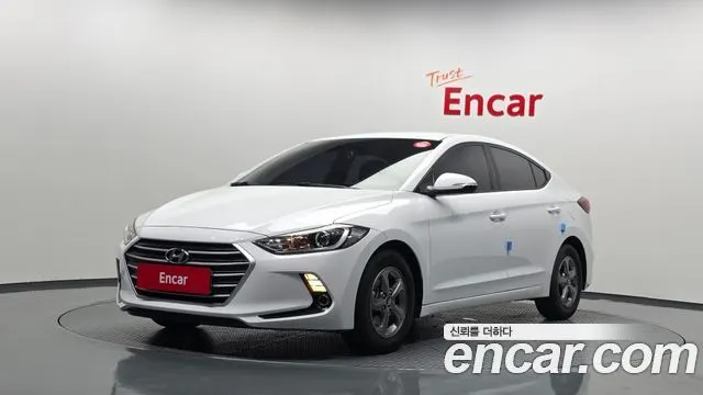 HYUNDAI AVANTE 2016 — 109 775 км, белый, Корея — под ключ — фото 1