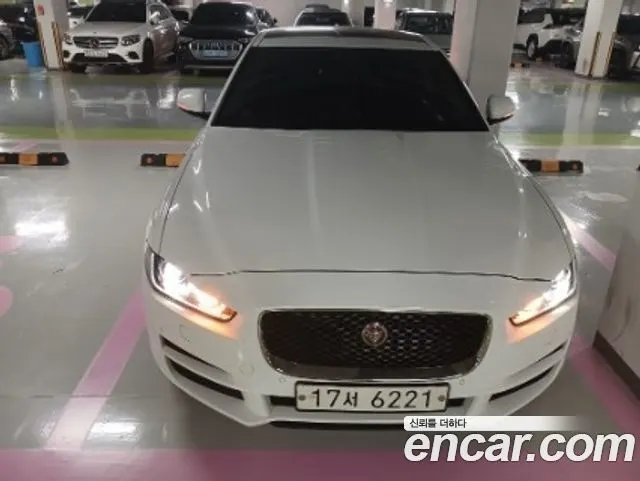 JAGUAR XE 2018 — 48 529 км, белый, Корея — под ключ — фото 11