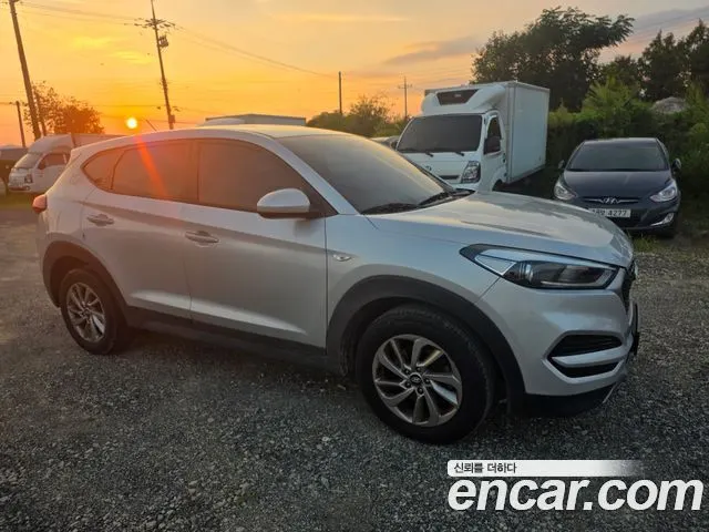 HYUNDAI TUCSON 2018 — 206 212 км, серебристый, Корея — под ключ — фото 6