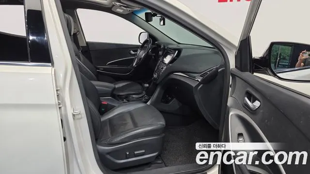 HYUNDAI SANTA FE 2015 — 174 354 км, белый-перламутр, Корея — под ключ — фото 11
