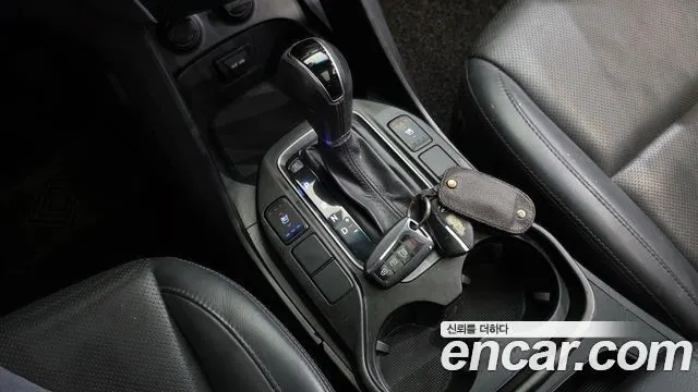 HYUNDAI SANTA FE 2015 — 174 354 км, белый-перламутр, Корея — под ключ — фото 9