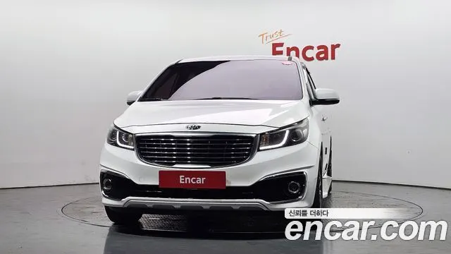 KIA CARNIVAL 2015 — 161 270 км, белый, Корея — под ключ — фото 3