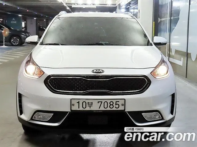 KIA NIRO 2017 — 173 311 км, белый, Корея — под ключ — фото 2