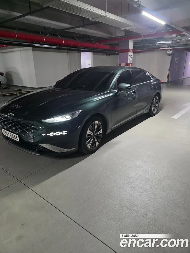 KIA K8 HYBRID 2022 — 89 000 км, тёмно-зелёный, Корея — под ключ — фото 1