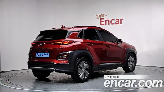 HYUNDAI KONA ELECTRIC 2019 — 171 225 км, красный, Корея — под ключ — фото 2