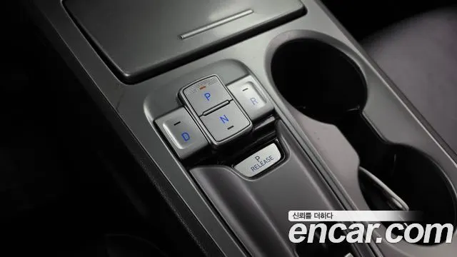 HYUNDAI KONA ELECTRIC 2019 — 171 225 км, красный, Корея — под ключ — фото 9