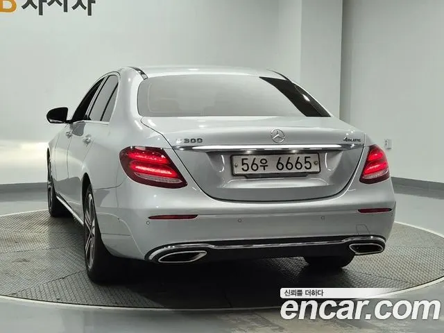 MERCEDES-BENZ E-CLASS W213 2017 — 245 327 км, серебристый, Корея — под ключ — фото 4