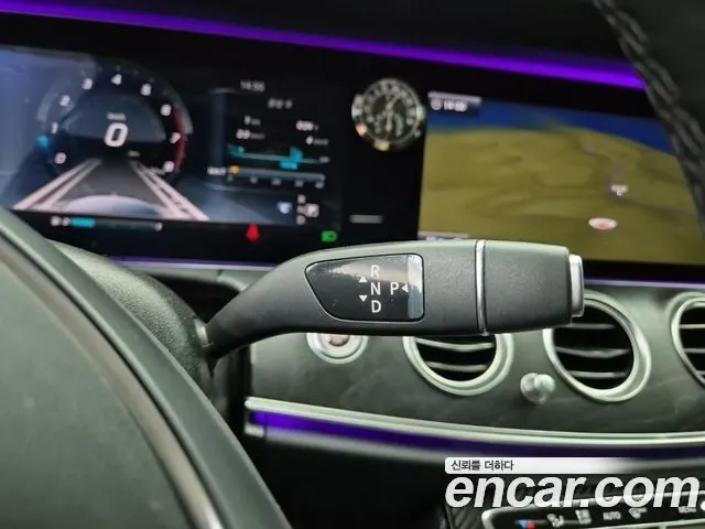 MERCEDES-BENZ E-CLASS W213 2017 — 245 327 км, серебристый, Корея — под ключ — фото 9
