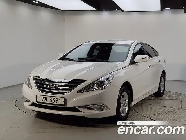 HYUNDAI SONATA THE BRILLIANT 2014 — 175 615 км, белый, Корея — под ключ — фото 1