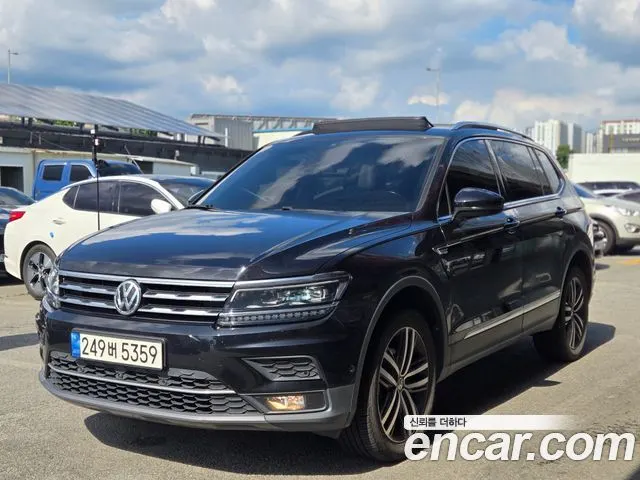 VOLKSWAGEN TIGUAN ALLSPACE 2020 — 109 777 км, чёрный, Корея — под ключ — фото 2
