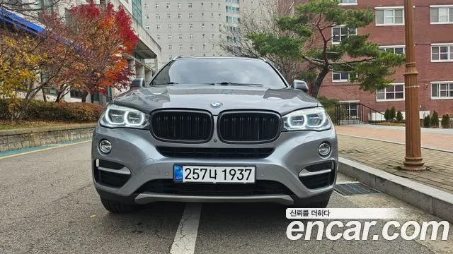 BMW X6 2016 — 137 000 км, серый, Корея — под ключ — фото 1