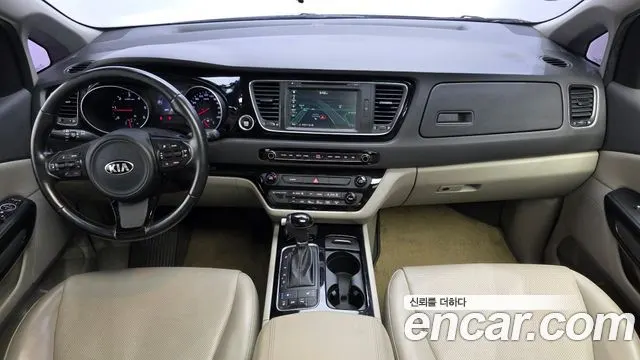 KIA CARNIVAL 2015 — 218 075 км, белый, Корея — под ключ — фото 7