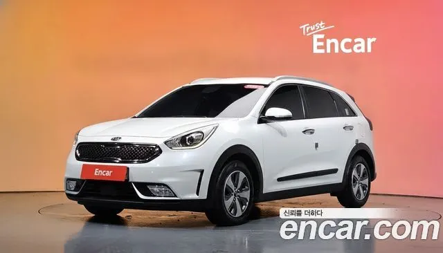 KIA NIRO 2018 — 197 396 км, белый, Корея — под ключ — фото 2