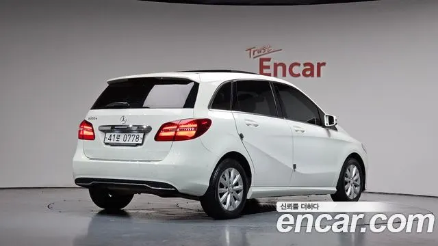 MERCEDES-BENZ B-CLASS W246 2016