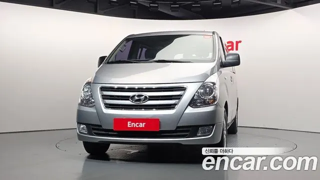 HYUNDAI GRAND STAREX 2018 — 141 362 км, серебристо-серый, Корея — под ключ — фото 3