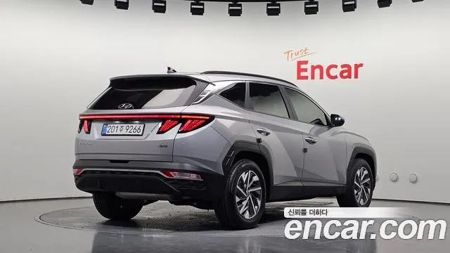HYUNDAI TUCSON HYBRID — из Кореи под ключ