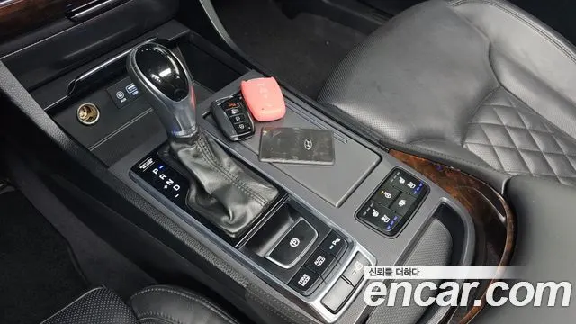 HYUNDAI ASLAN 2015 — 148 162 км, серебристо-серый, Корея — под ключ — фото 9