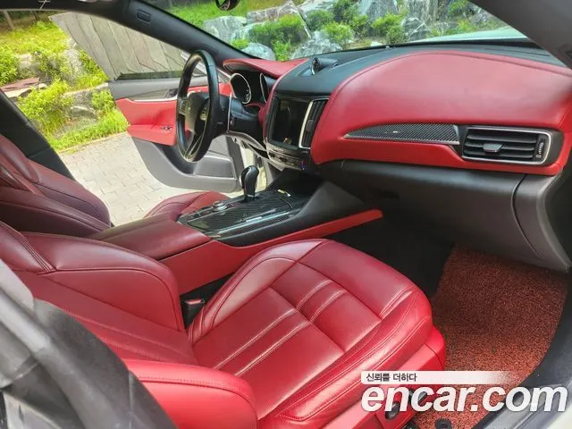 MASERATI LEVANTE 2017 — 215 000 км, белый, Корея — под ключ — фото 9