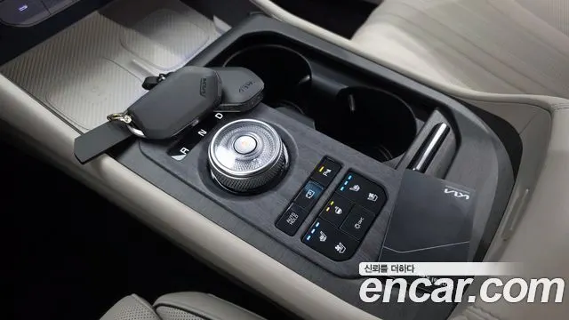 KIA K8 HYBRID 2025 — 20 814 км, серебристо-серый, Корея — под ключ — фото 9