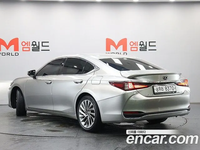 LEXUS ES300H 2019 — 190 995 км, серебристый, Корея — под ключ — фото 4