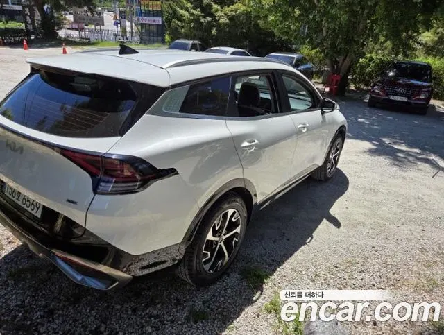 KIA SPORTAGE HYBRID 2022 — 98 590 км, белый, Корея — под ключ — фото 4