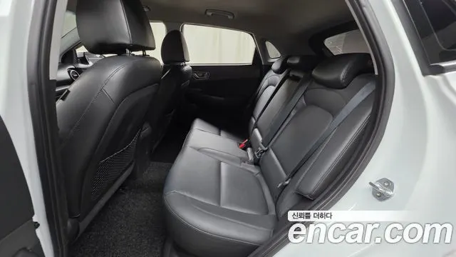 HYUNDAI KONA ELECTRIC 2019 — 162 880 км, белый, Корея — под ключ — фото 12