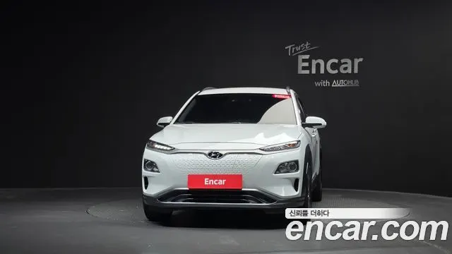 HYUNDAI KONA ELECTRIC 2019 — 162 880 км, белый, Корея — под ключ — фото 3