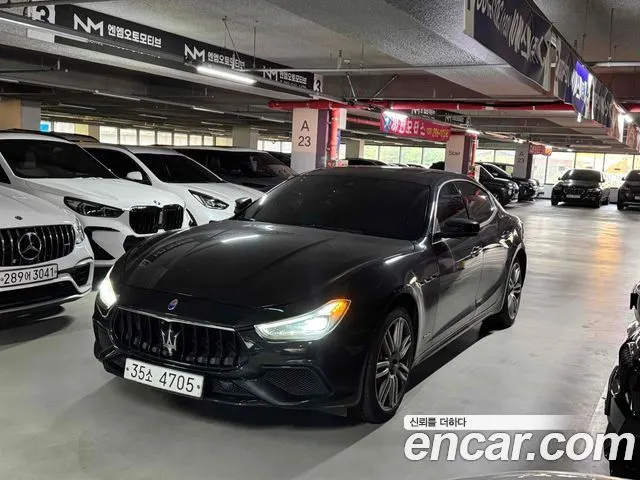 MASERATI GHIBLI 2018 — 186 000 км, чёрный, Корея — под ключ — фото 2