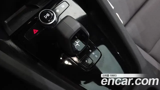 POLESTAR POLESTAR 2 2022 — 143 069 км, светло-золотистый, Корея — под ключ — фото 9