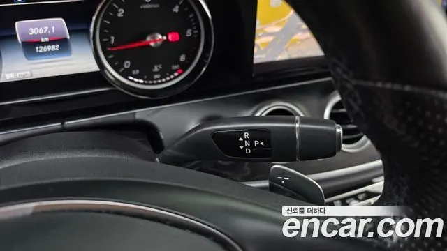 MERCEDES-BENZ E-CLASS W213 2017 — 126 982 км, серебристый, Корея — под ключ — фото 9