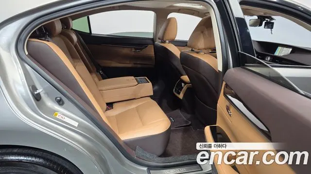 LEXUS ES300H 2016 — 106 150 км, серебристо-серый, Корея — под ключ — фото 12
