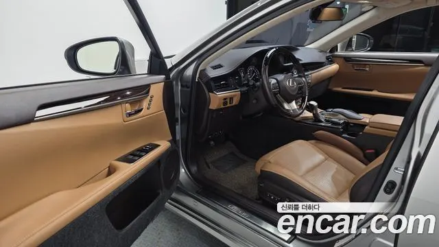 LEXUS ES300H 2016 — 106 150 км, серебристо-серый, Корея — под ключ — фото 10