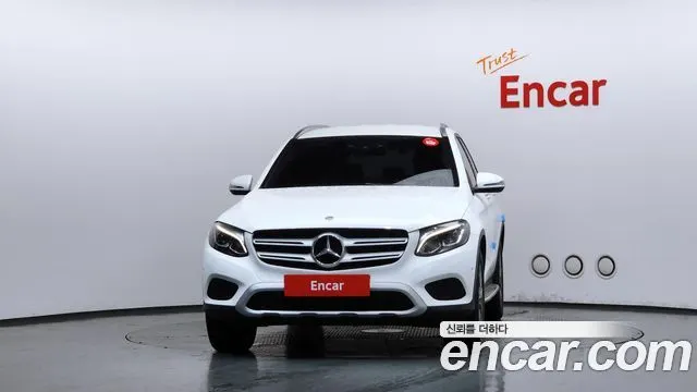MERCEDES-BENZ GLC-CLASS X253 2019 — 111 490 км, белый, Корея — под ключ — фото 3