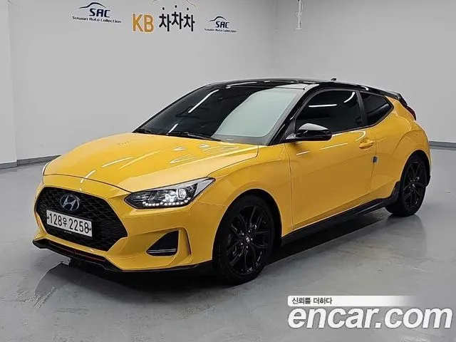 HYUNDAI VELOSTER — из Кореи под ключ