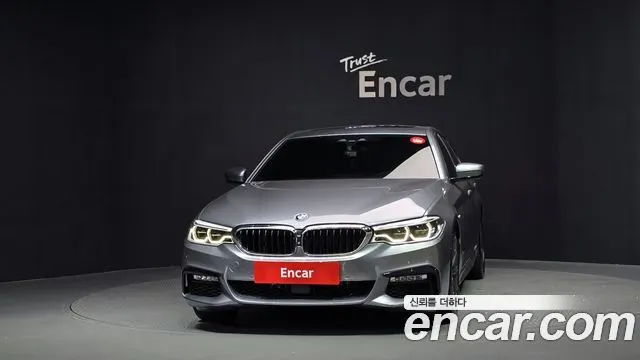 BMW 5 SERIES 2017 — 86 414 км, серебристо-серый, Корея — под ключ — фото 3