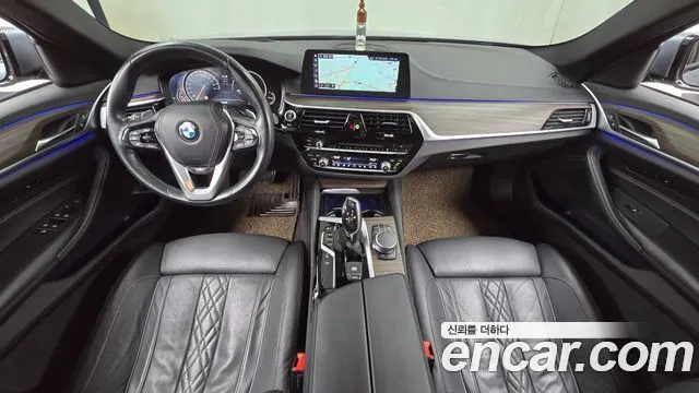 BMW 5 SERIES 2017 — 86 414 км, серебристо-серый, Корея — под ключ — фото 7