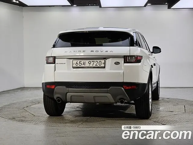LAND ROVER RANGE ROVER EVOQUE 2017 — 129 000 км, чёрный, Корея — под ключ — фото 3