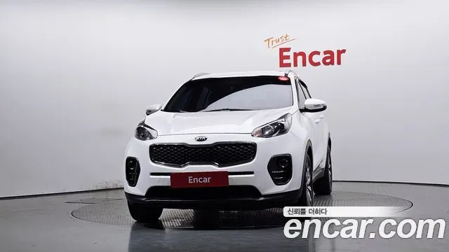 KIA SPORTAGE 2018 — 181 038 км, белый, Корея — под ключ — фото 3