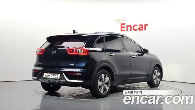 KIA NIRO 2019 — 66 807 км, синий, Корея — под ключ — фото 2