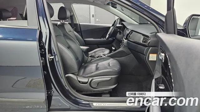 KIA NIRO 2019 — 66 807 км, синий, Корея — под ключ — фото 11