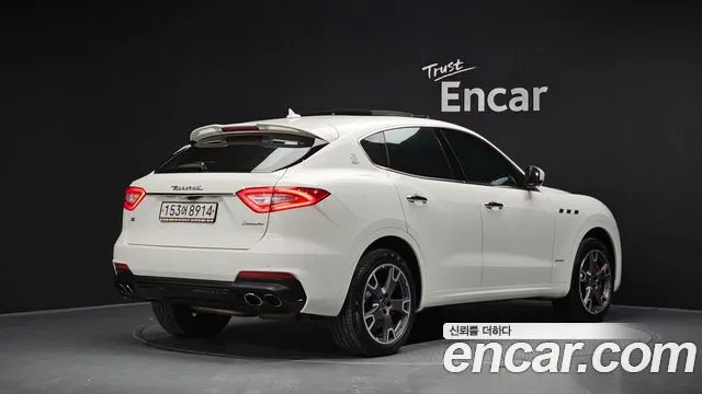 MASERATI LEVANTE — из Кореи под ключ