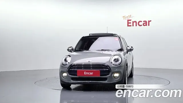 MINI COOPER D 2017 — 15 833 км, серебристо-серый, Корея — под ключ — фото 3
