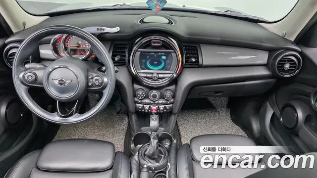 MINI COOPER D 2017 — 15 833 км, серебристо-серый, Корея — под ключ — фото 7