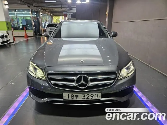 MERCEDES-BENZ E-CLASS W213 2018 — 177 421 км, светло-серебристый, Корея — под ключ — фото 12