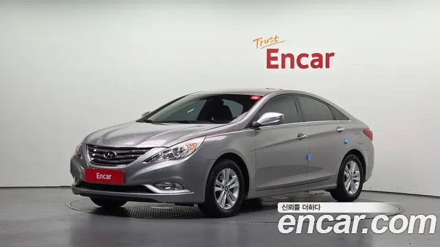 HYUNDAI SONATA 2012 — 72 084 км, серебристо-серый, Корея — под ключ — фото 1